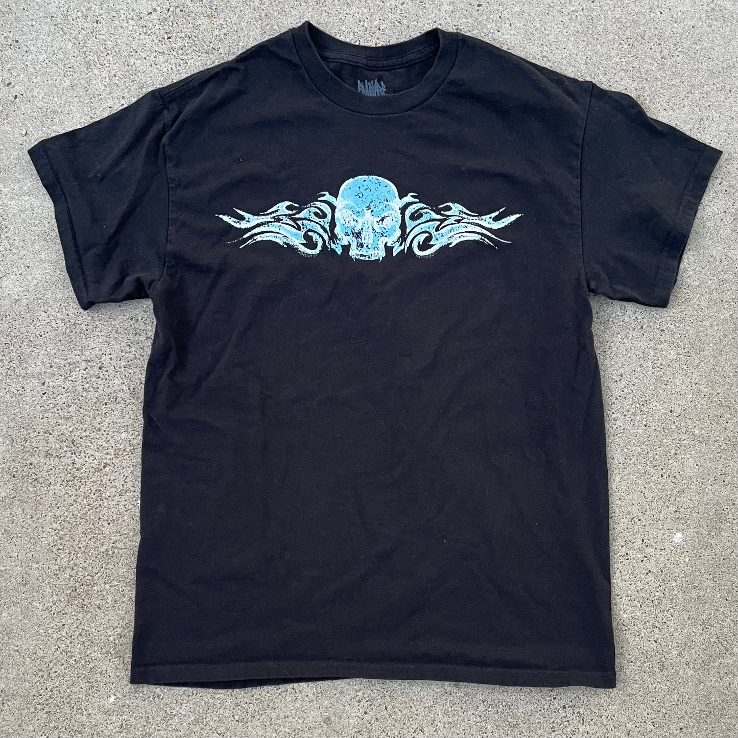 (M) Emprye skull tee