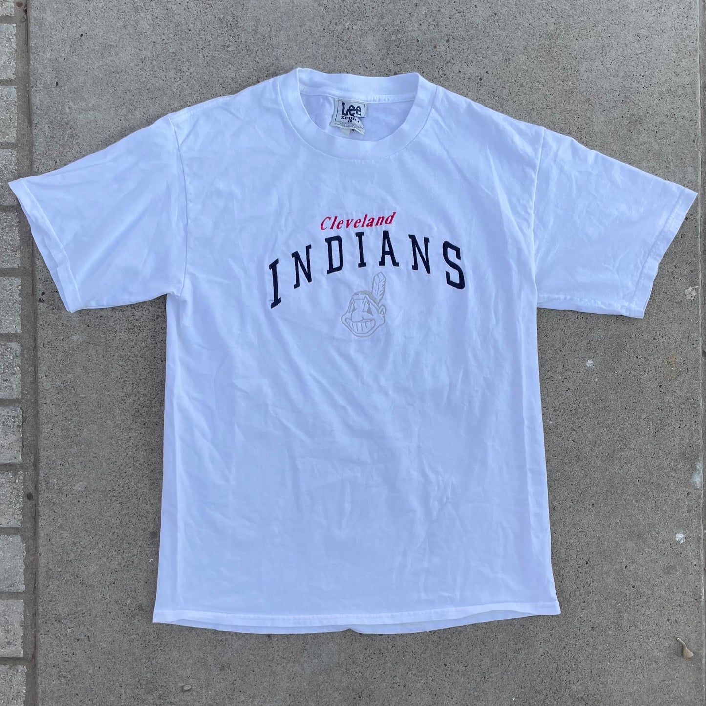 (L) Cleveland Indians baseball tee