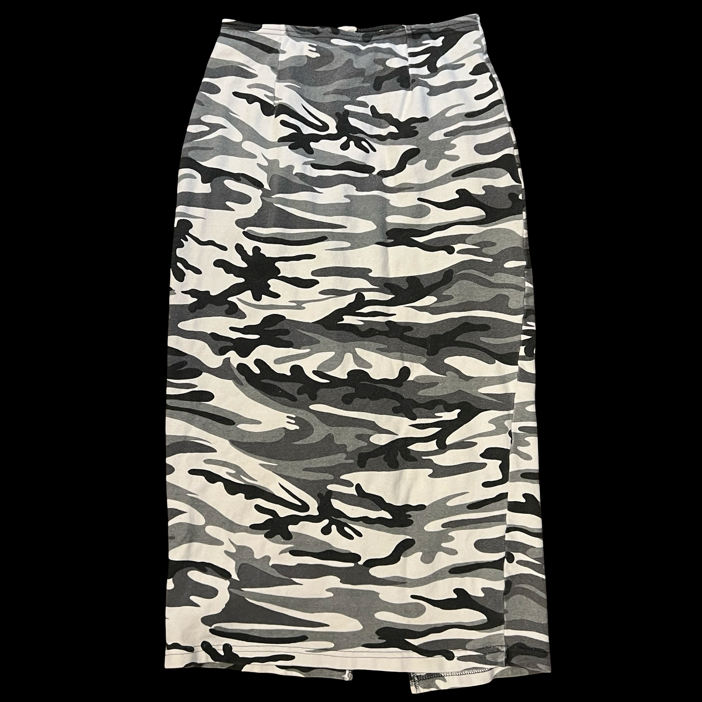 (L) in charge camo midi skirt