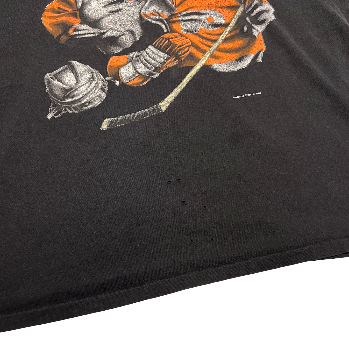 (XL) nutmeg flyers tee
