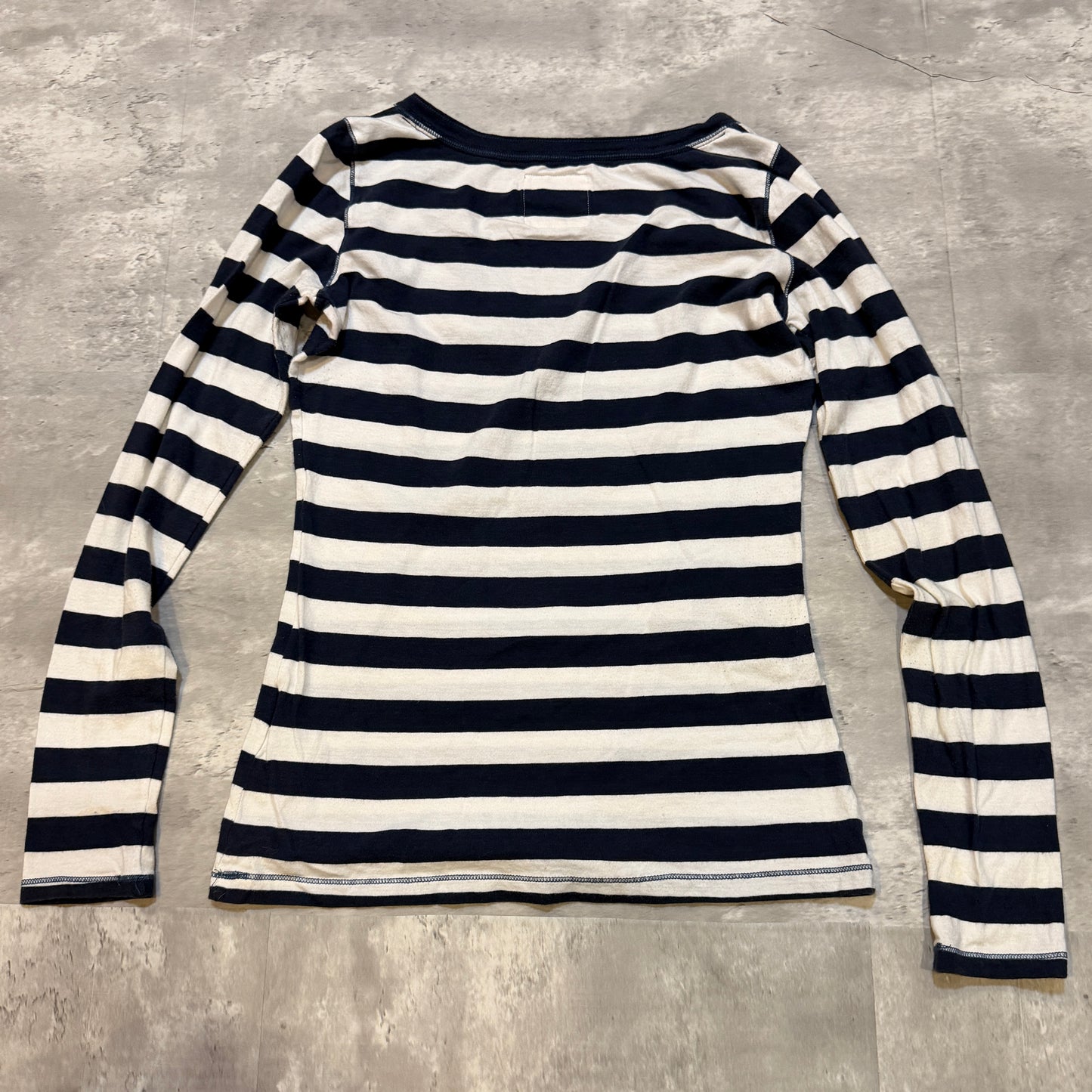 (M) ladies hollister navy striped n-neck long sleeve