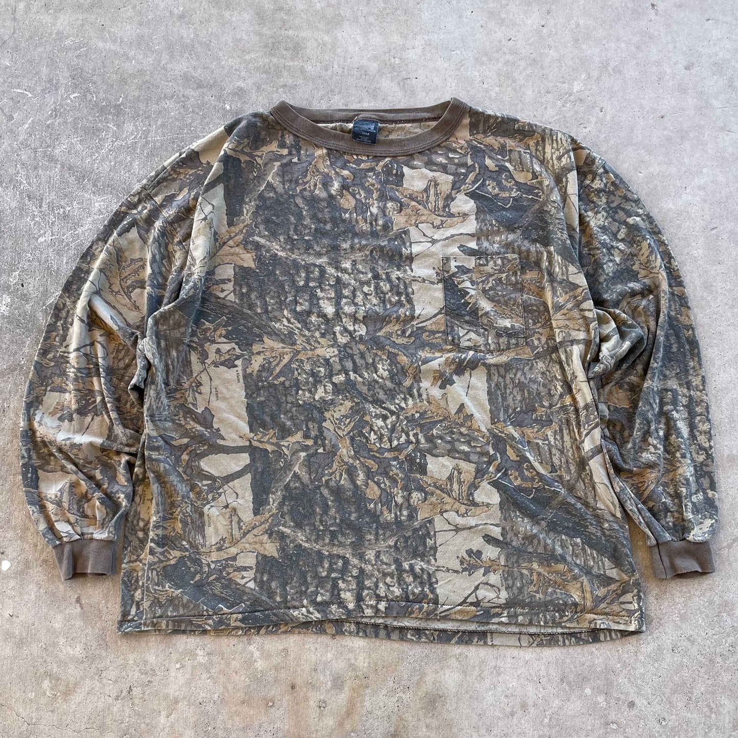 (XXXL) Vintage camo longsleeve