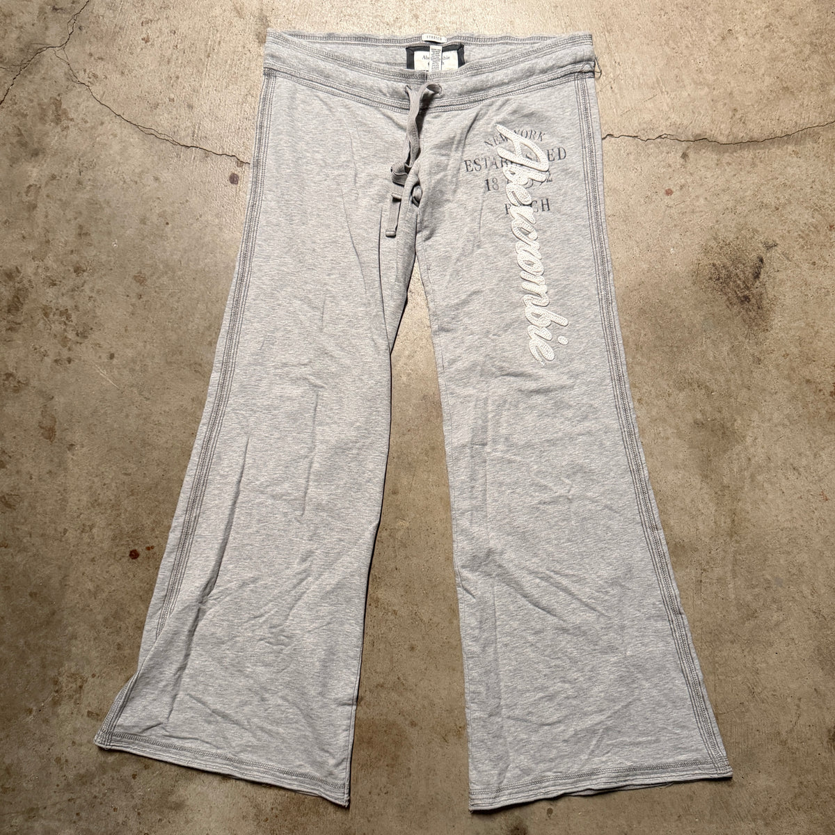 (XS) ladies Abercrombie & fitch grey flare sweatpants