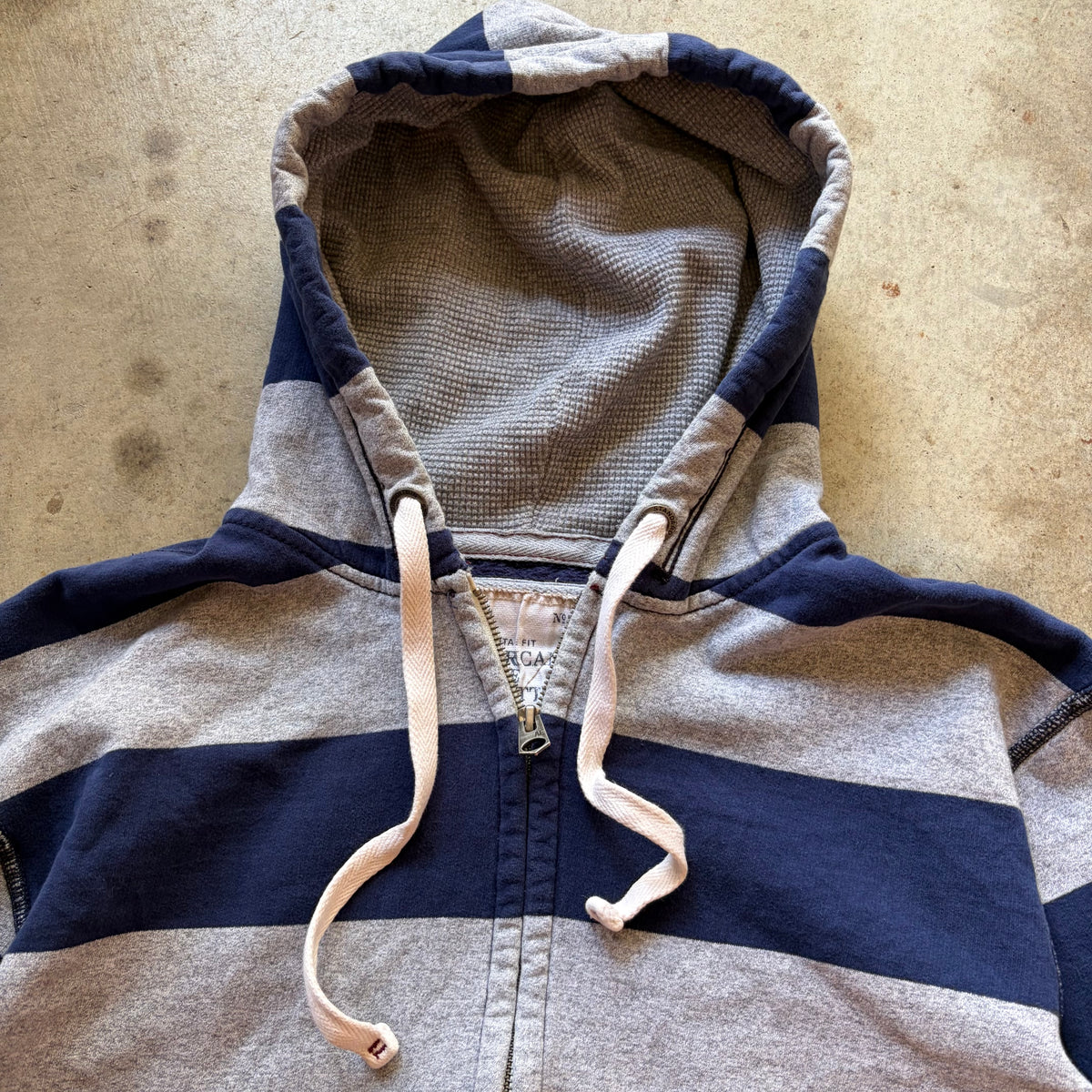 (XL) American eagle outfitters striped zip up