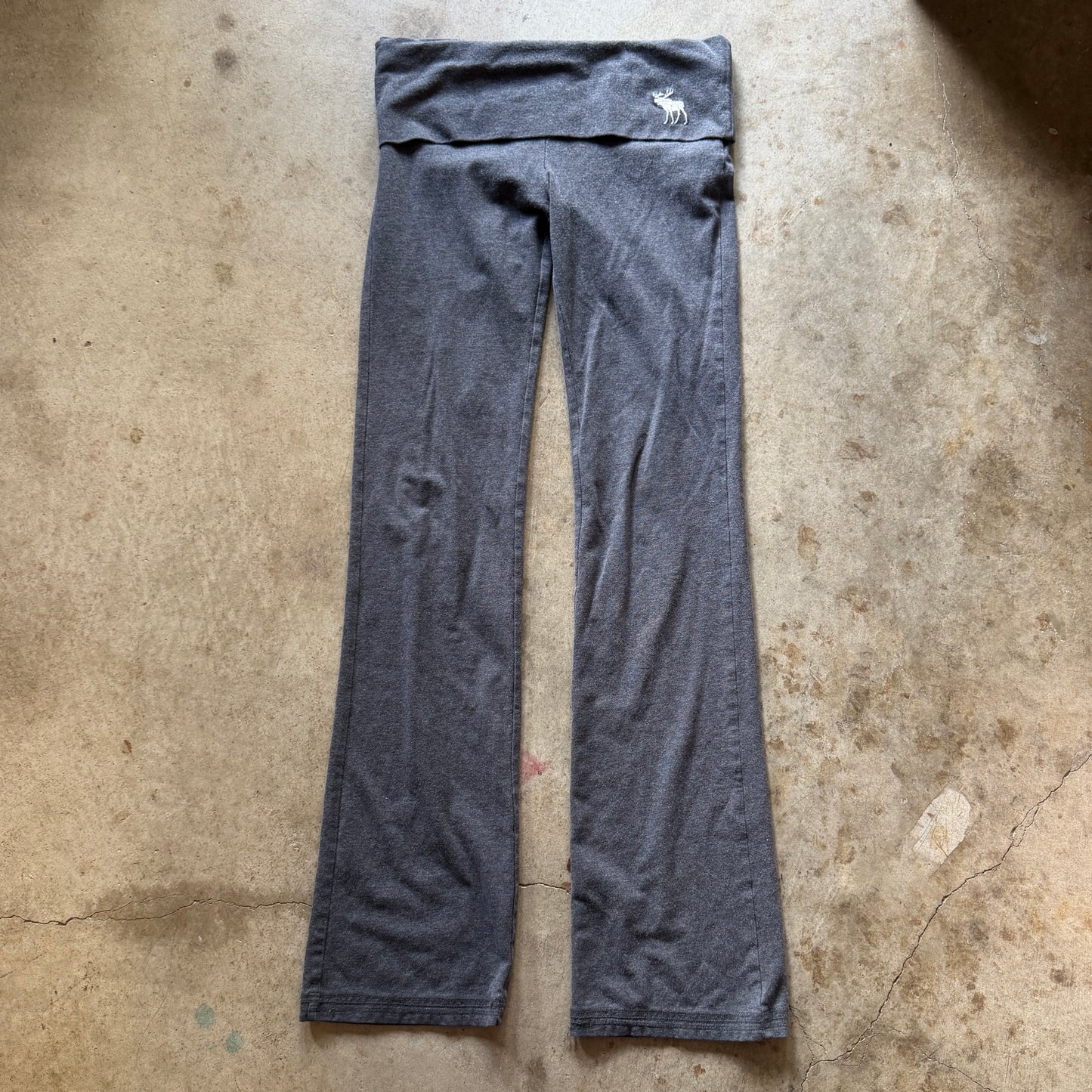 (S) Abercrombie & fitch spell out fold over leggings
