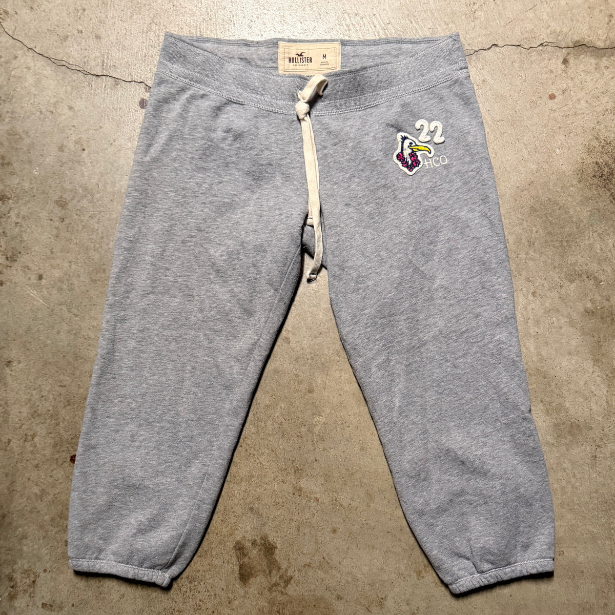 (M) ladies Hollister 22 pelican spellout capri joggers