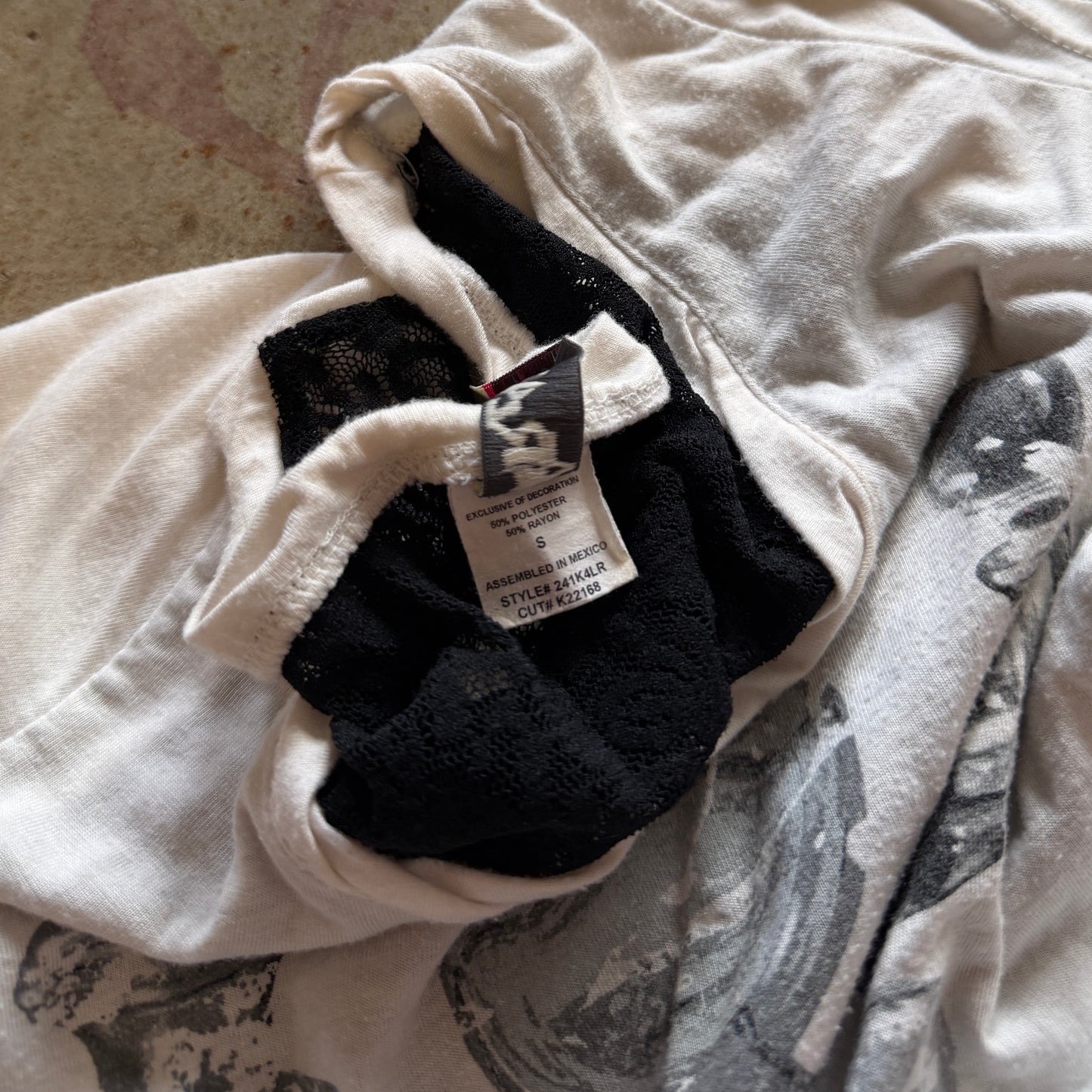 (S) ransom perfume bottle lace back tee
