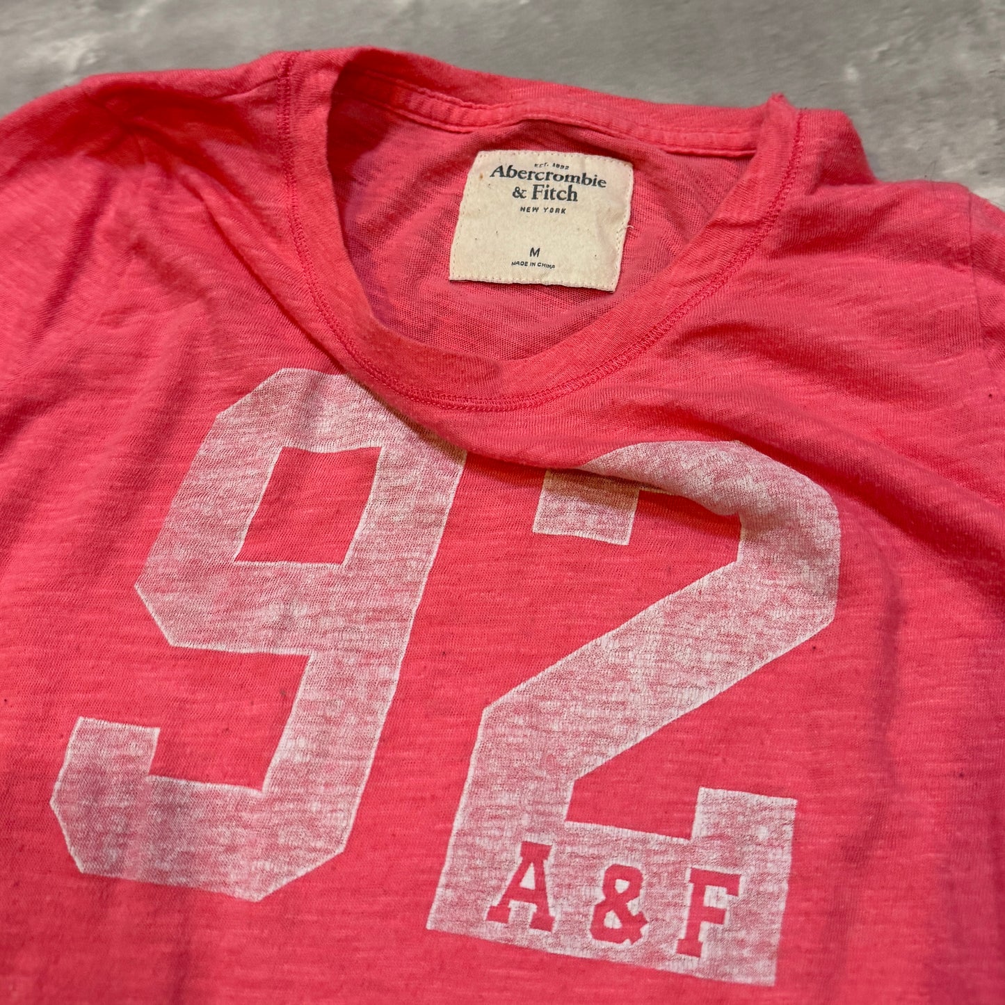 (M) ladies Abercrombie & fitch 92 pink long sleeve