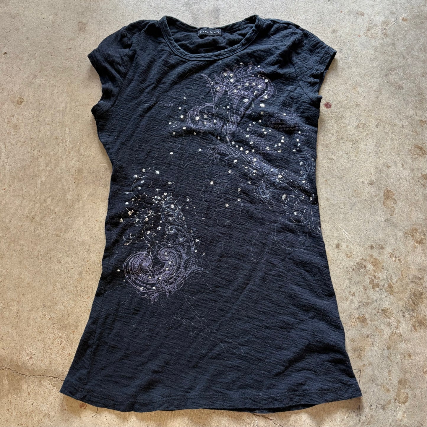 (M) fang tee