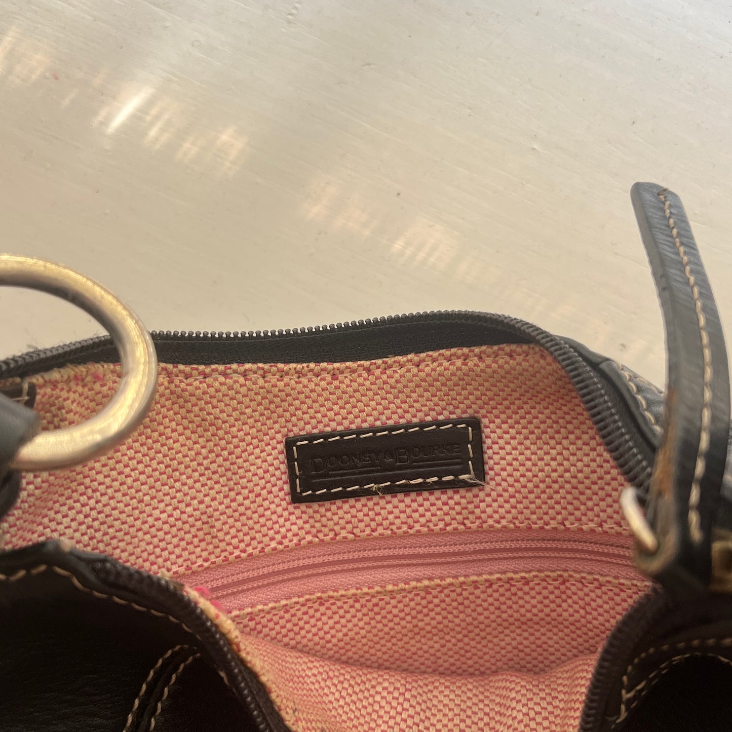 vintage classic dooney & bourke black shoulder bag
