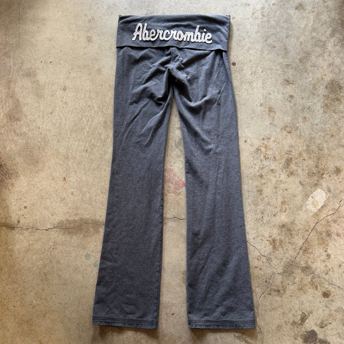 (S) Abercrombie & fitch spell out fold over leggings