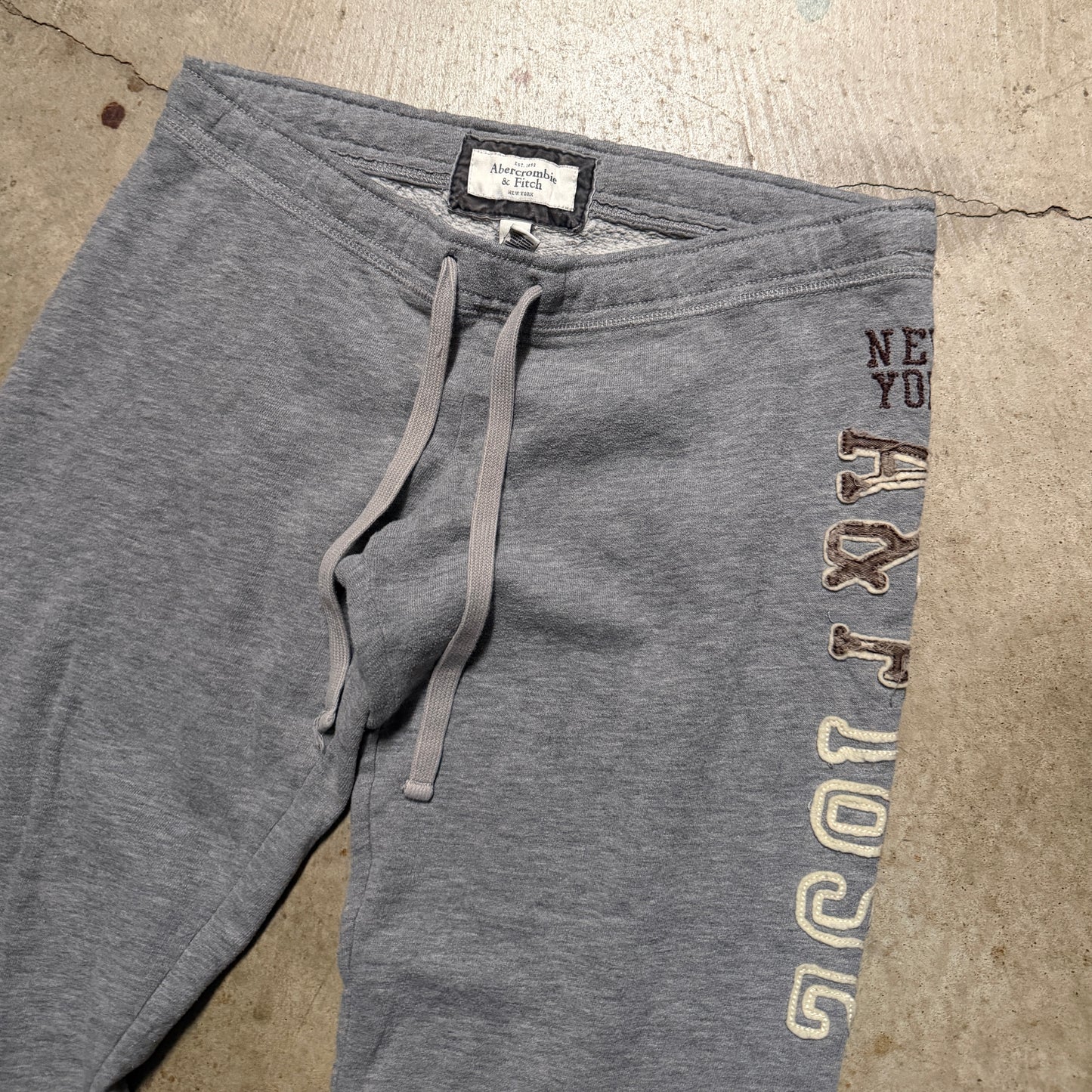 (XS) ladies Abercrombie & fitch New York 1892