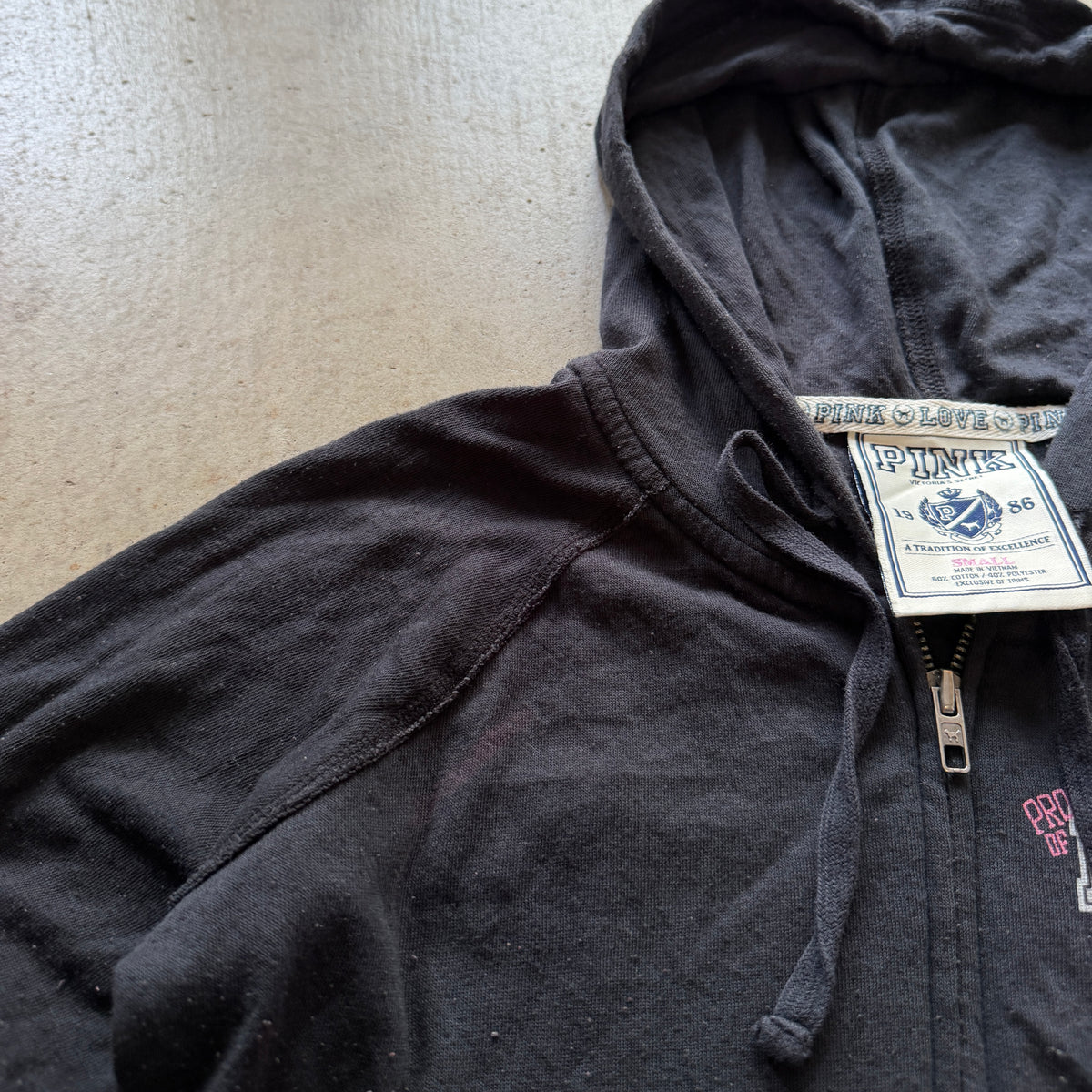 (S) ladies Victoria’s Secret pink 86 zip up