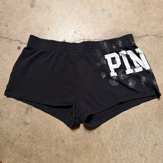 (M) ladies Victoria’s Secret pink mini shorts