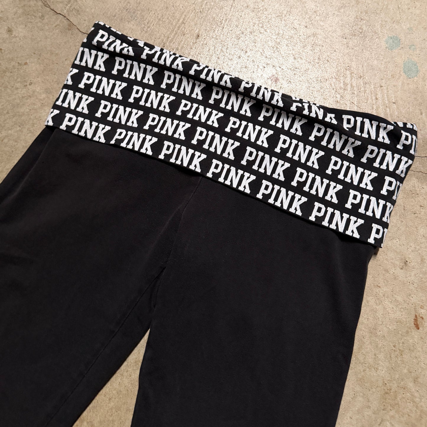 (M) ladies Victoria’s Secret logo capri fold over leggings