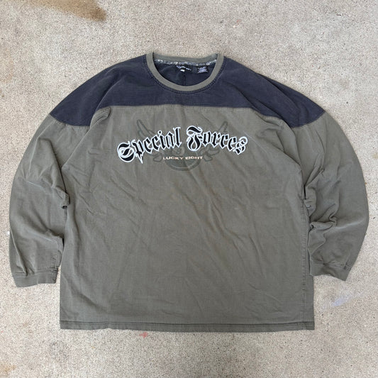 (2XL) No boundaries Special forces lucky eight longsleeve