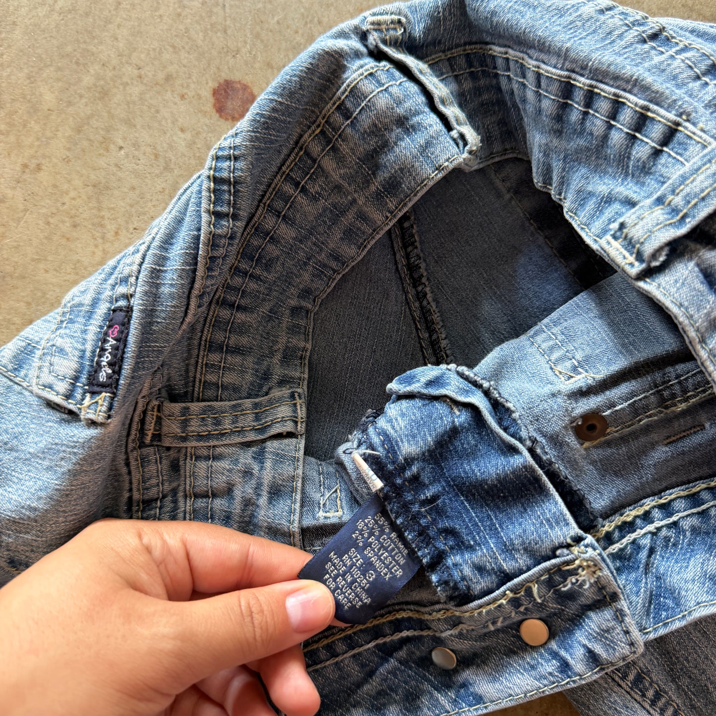 (3) angels jeans capri pants