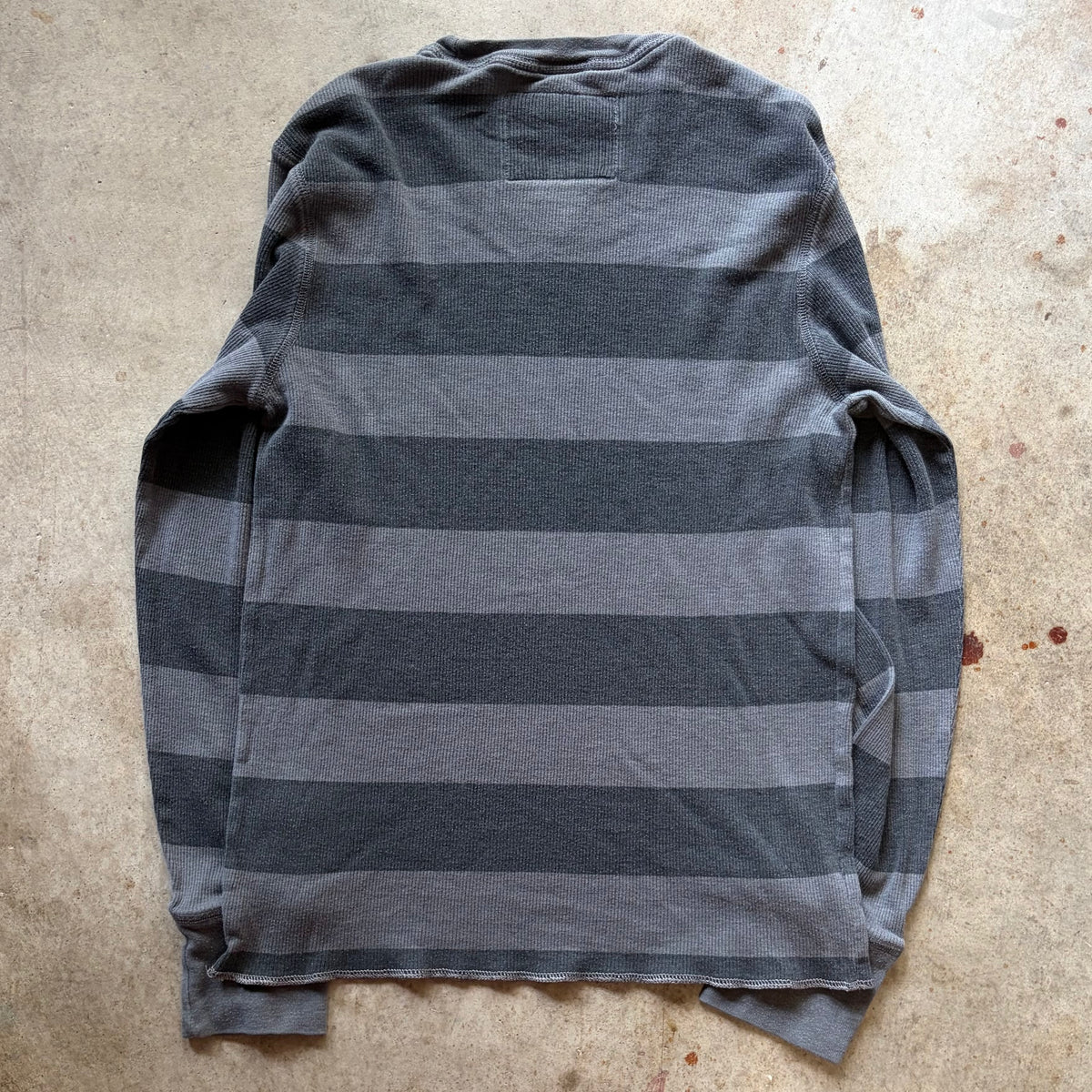 (M) American Eagle striped longsleeve
