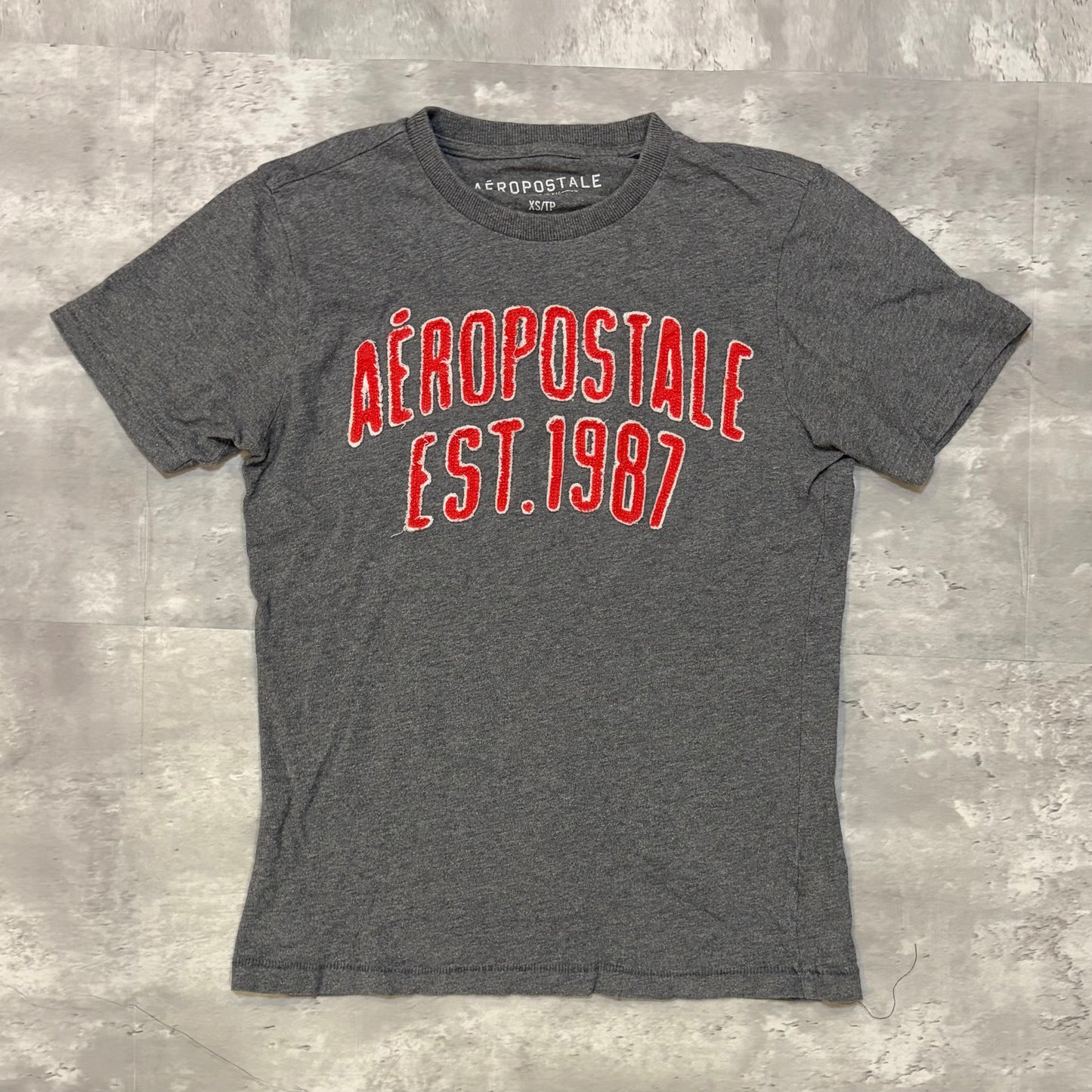 (XS) Aeropostale grey & coral logo tee