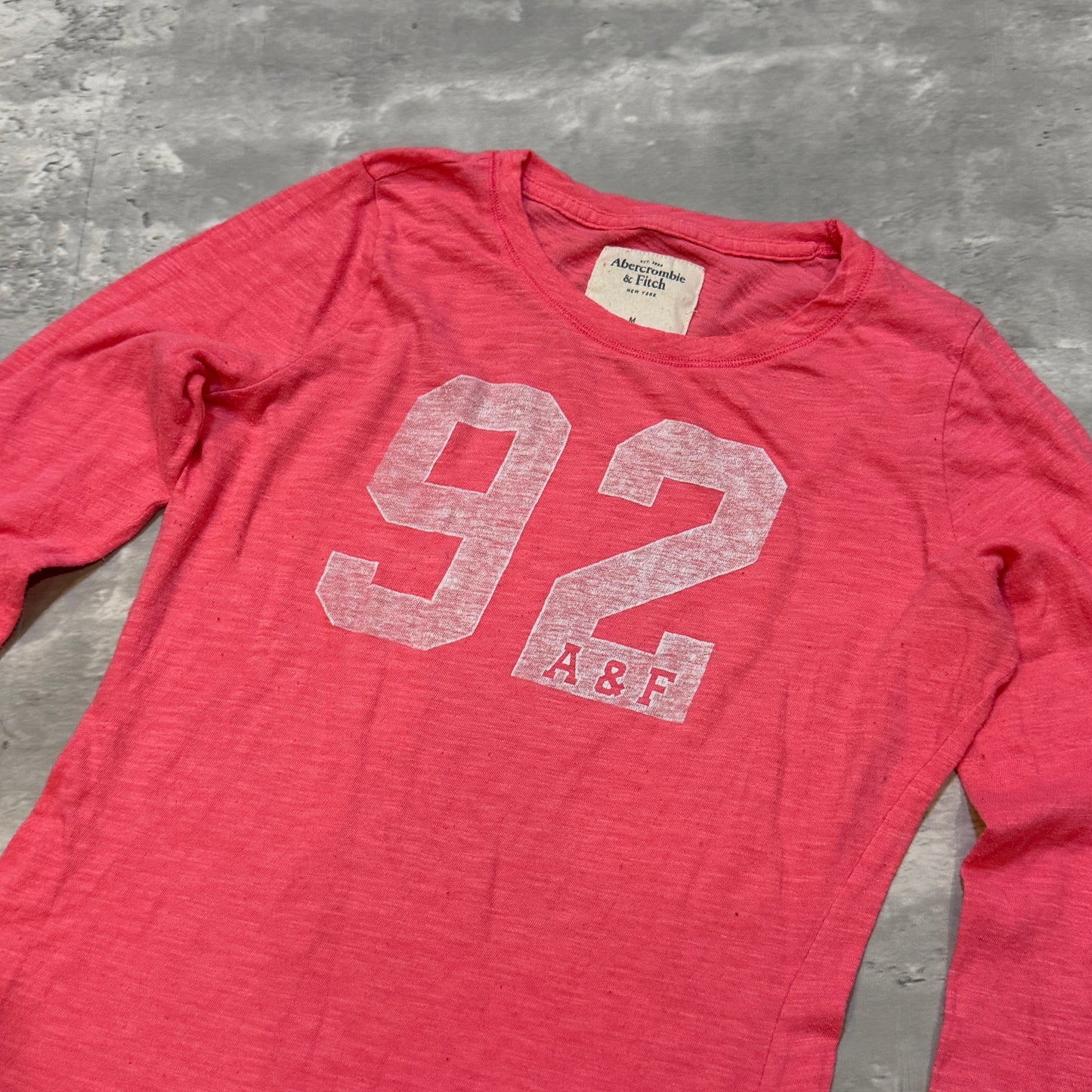 (M) ladies Abercrombie & fitch 92 pink long sleeve