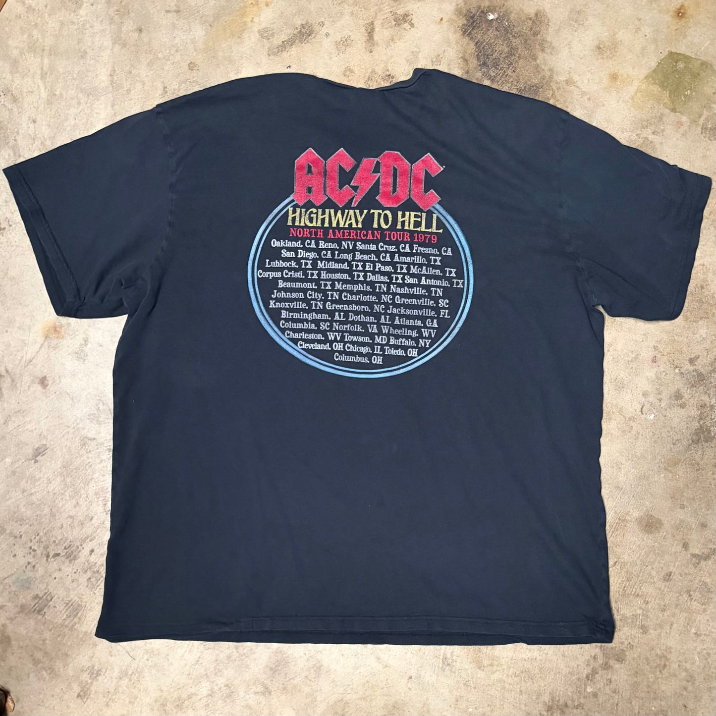 (XL) 2005 AC/DC band tee
