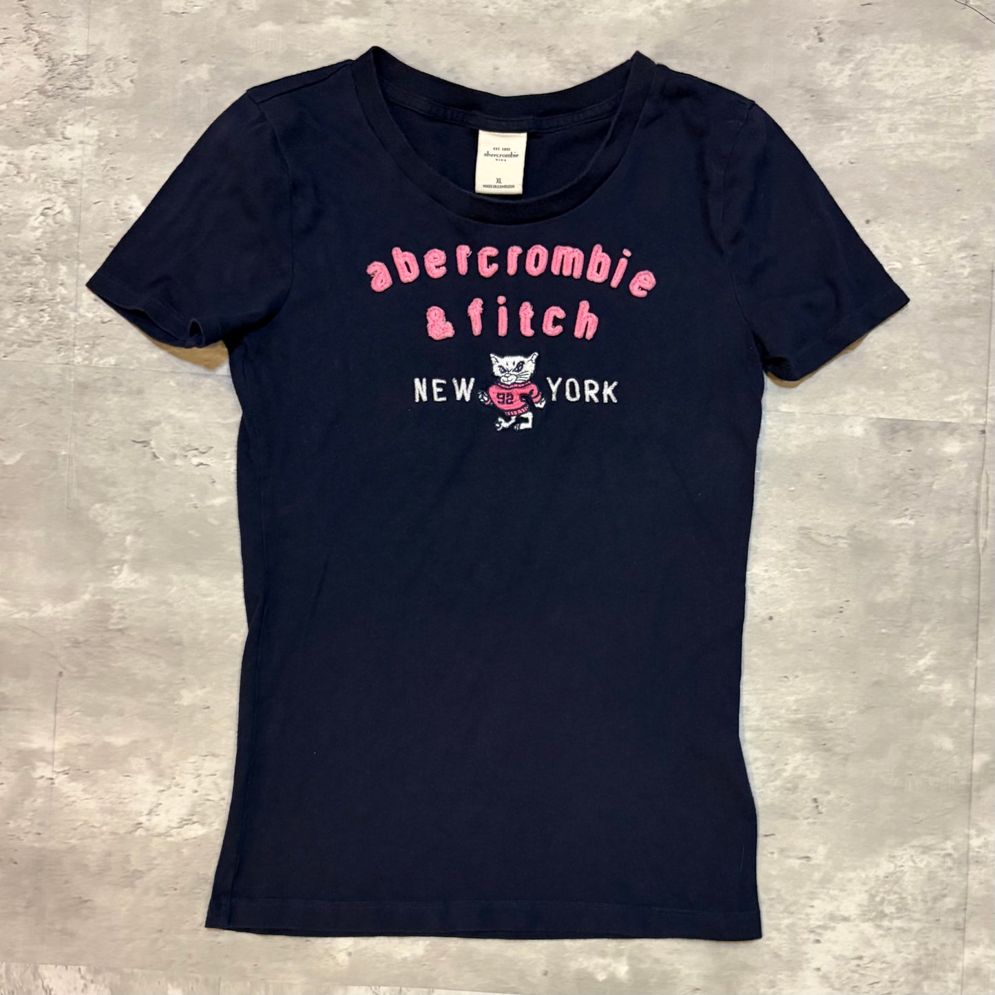 (girls XL) Abercrombie & fitch cat mascot baby tee