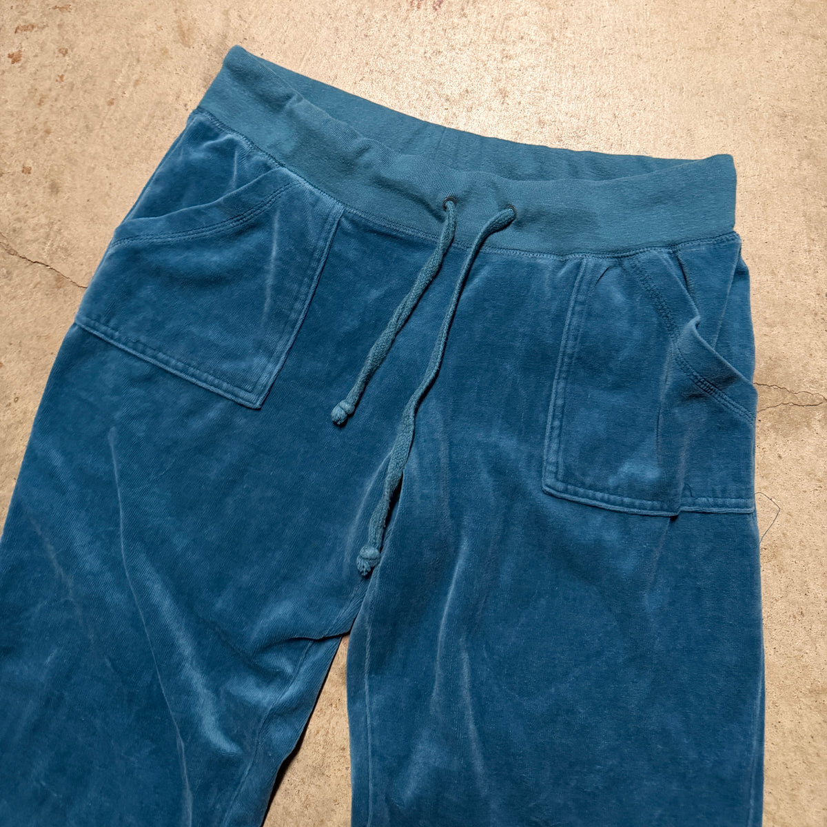 (M) ladies reflex velvet sweatpants