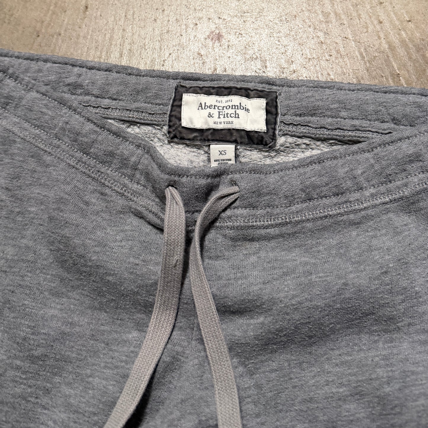 (XS) ladies Abercrombie & fitch New York 1892