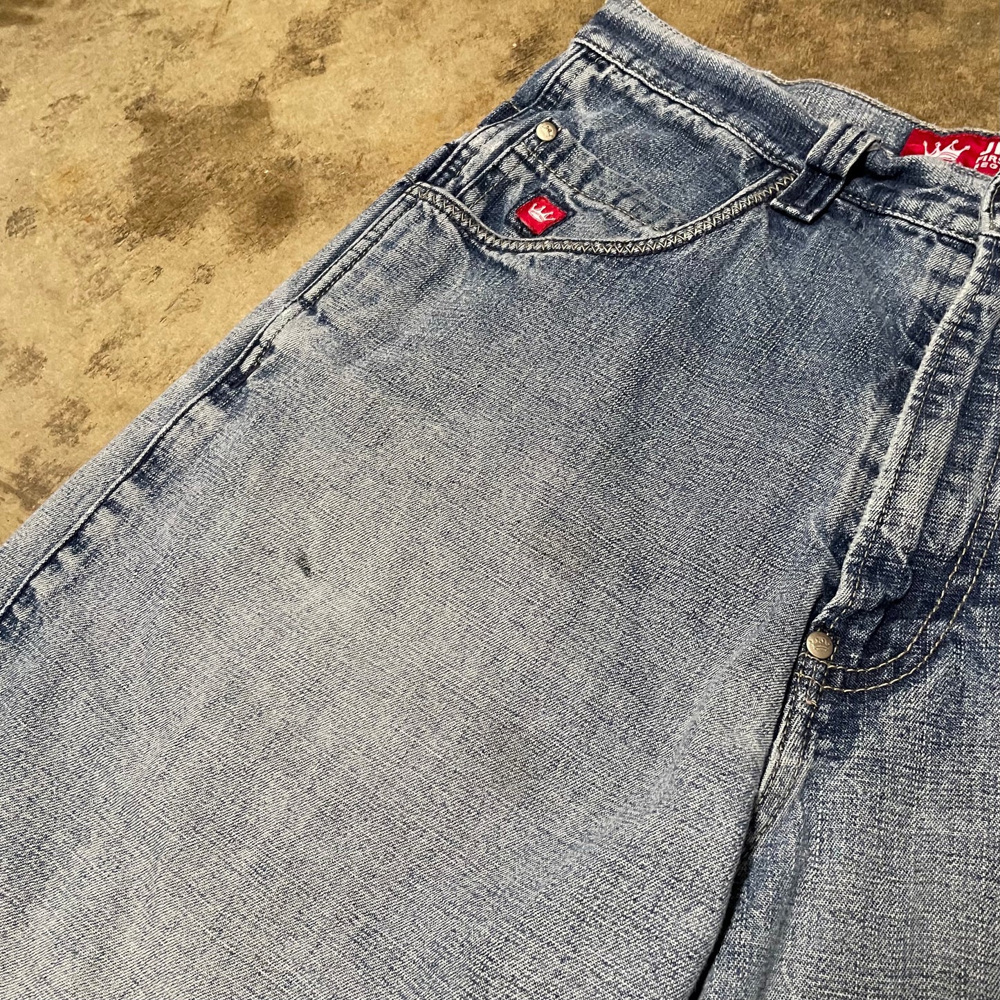 (33) Jnco snake 8 ball jorts