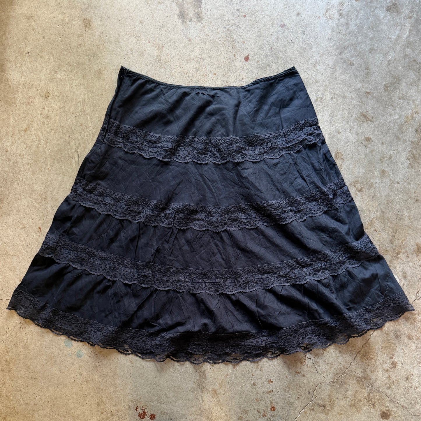 (M) hot topic midi skirt