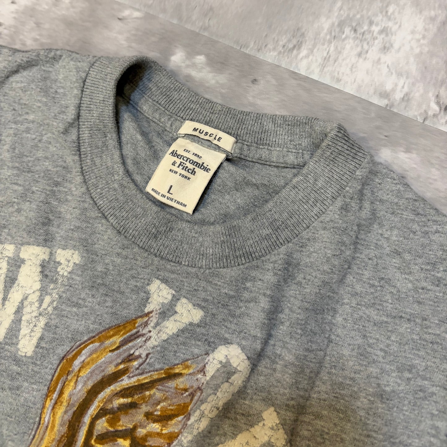 (L) Abercrombie & fitch New York muscle athletic tee