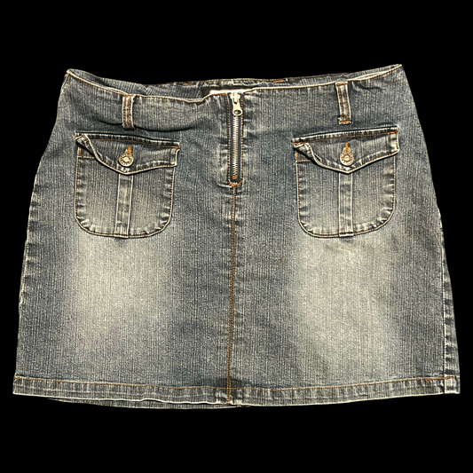(11) tractor denim mini skirt
