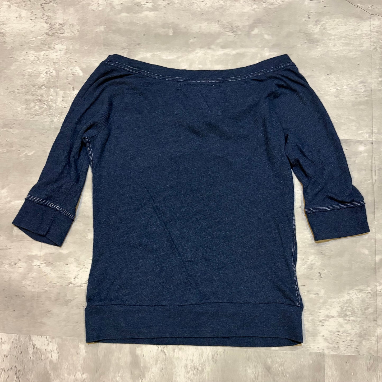 (L) ladies Aeropostale 3 quarter sleeve top