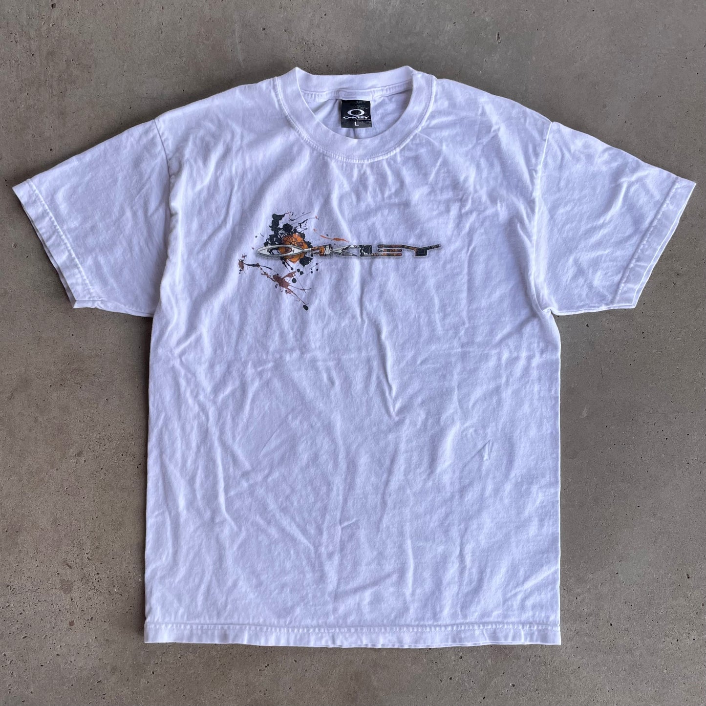 (L) Oakley floral tee