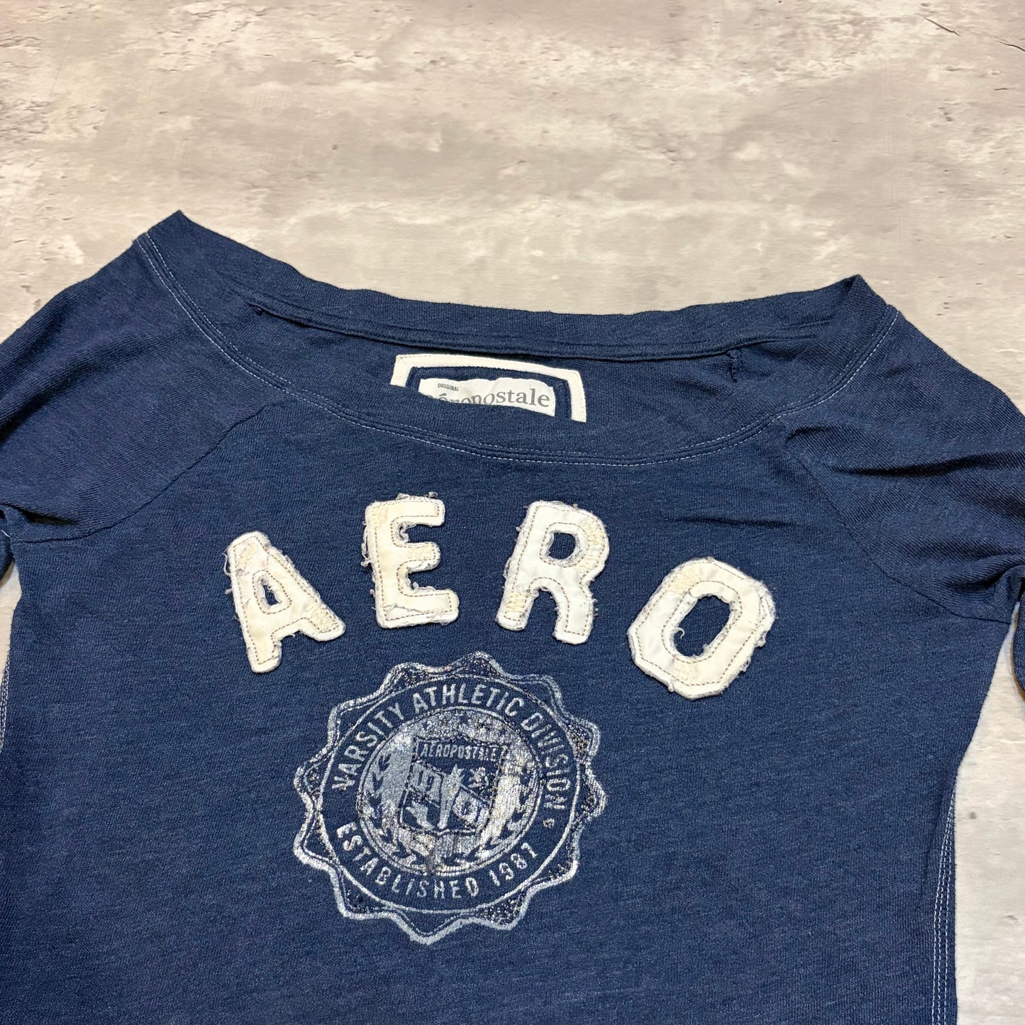 (L) ladies Aeropostale 3 quarter sleeve top