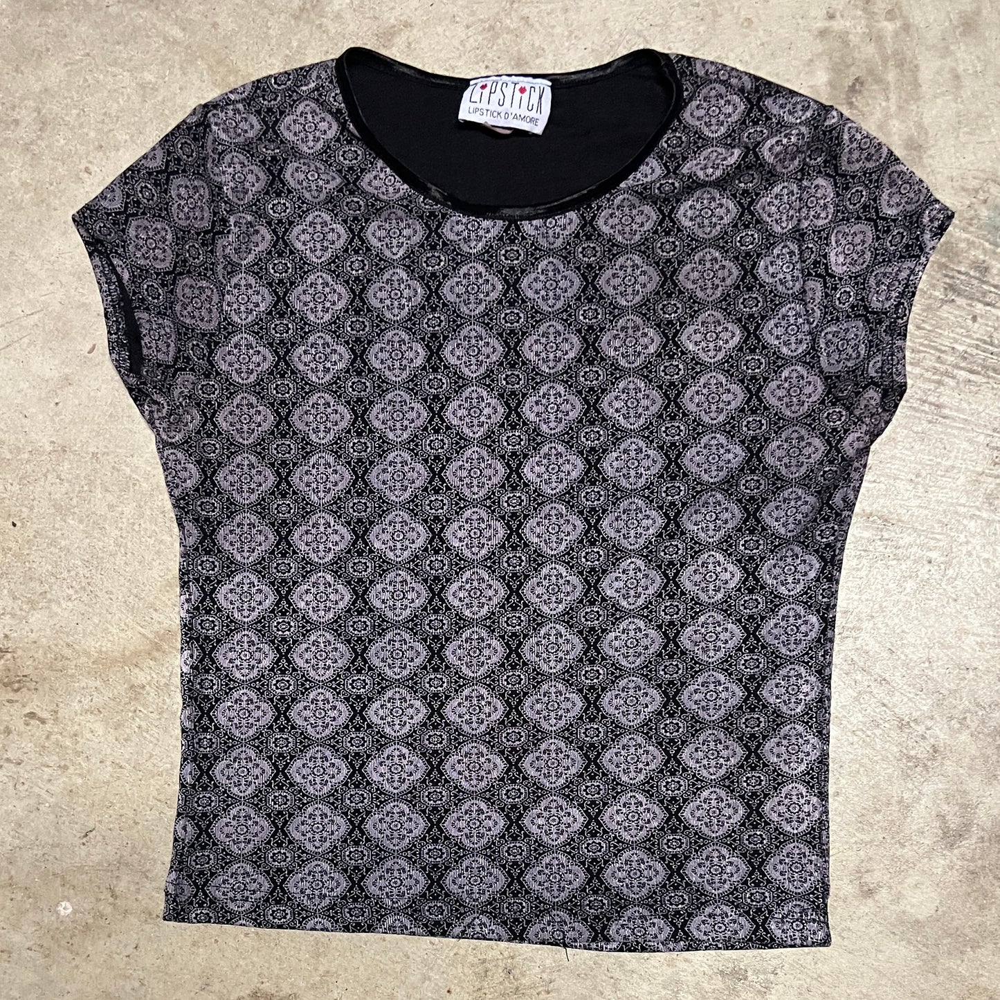 (S) lipstick mesh top
