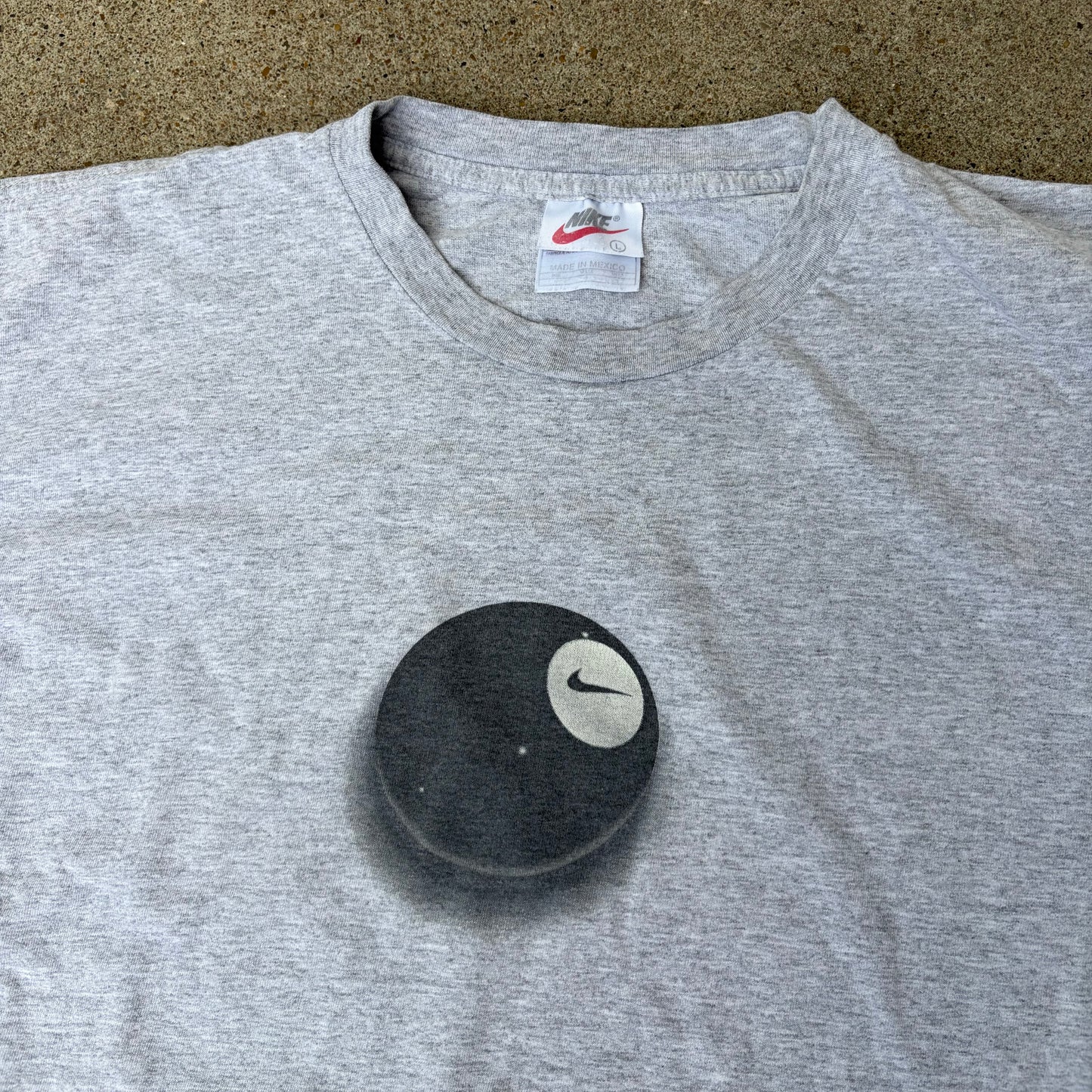 (L) Vintage Nike 8 ball tee