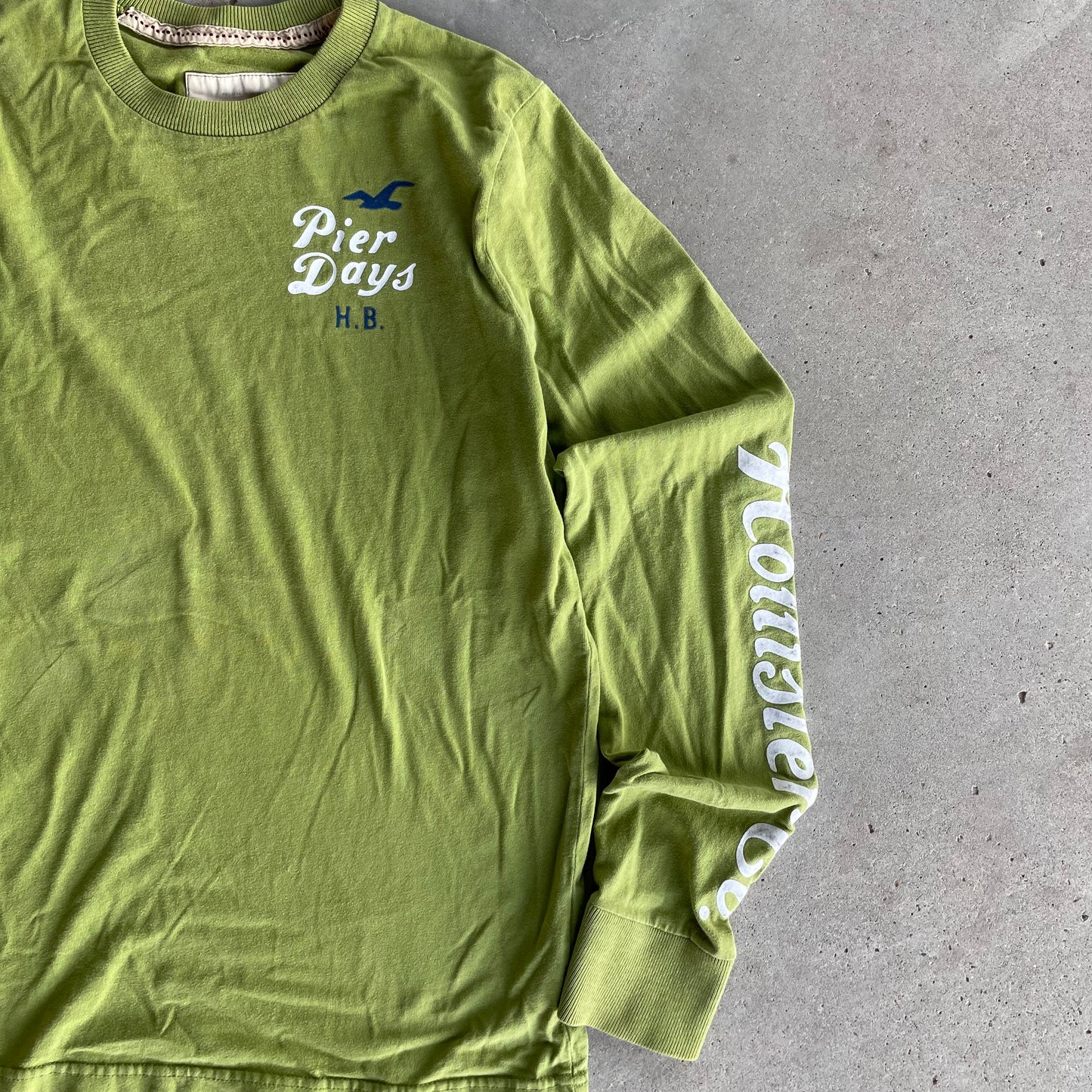(L) Hollister pier days longsleeve