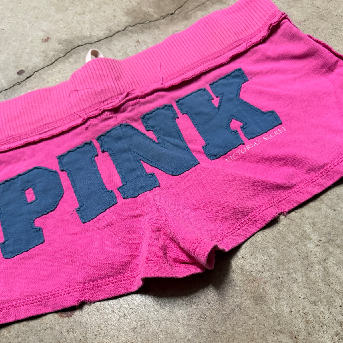 (XS) ladies Victoria’s Secret micro mini spellout shorts