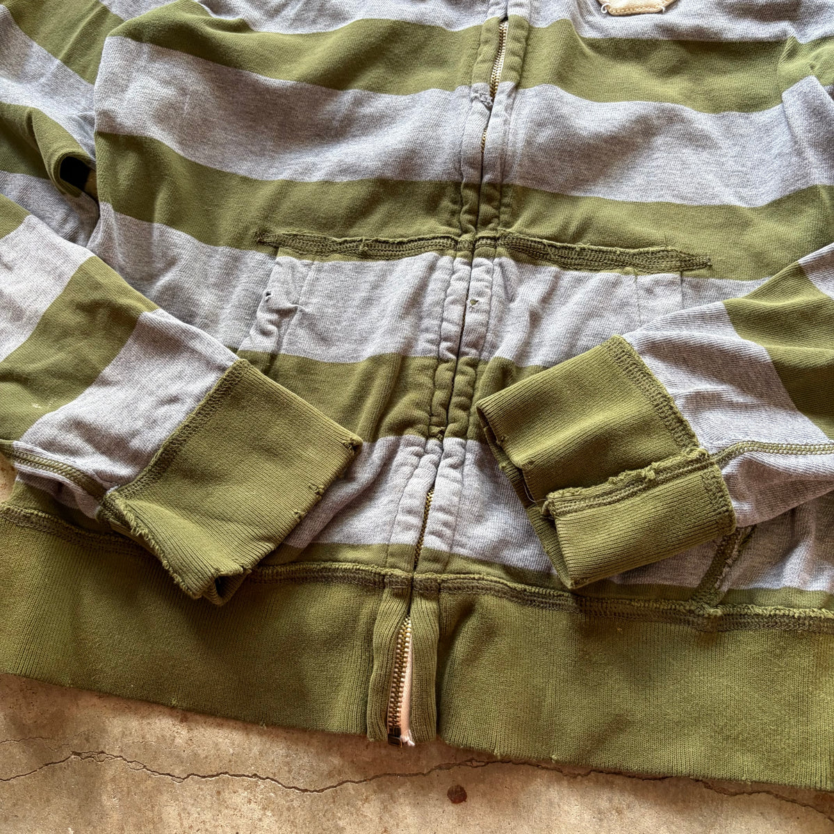 (M) Abercrombie & fitch olive green striped zip-up