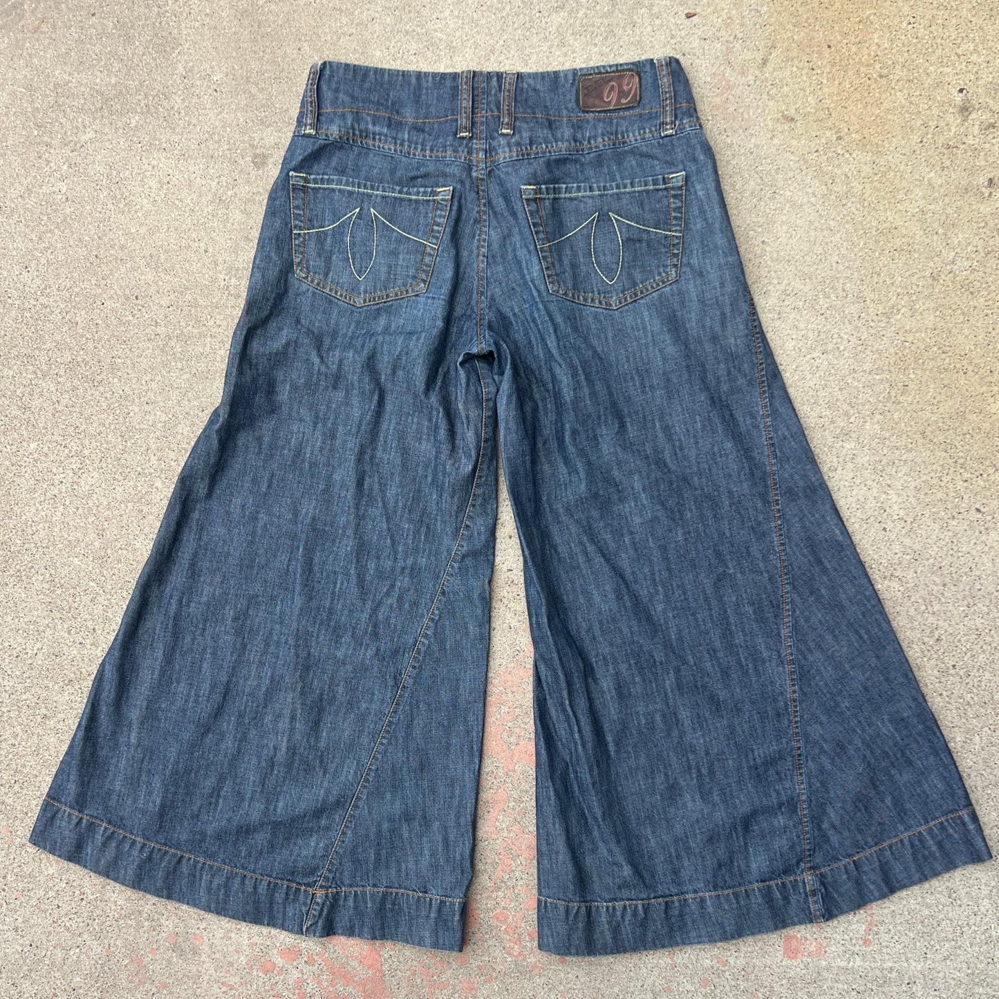 (28) level 99 wide leg gauchos