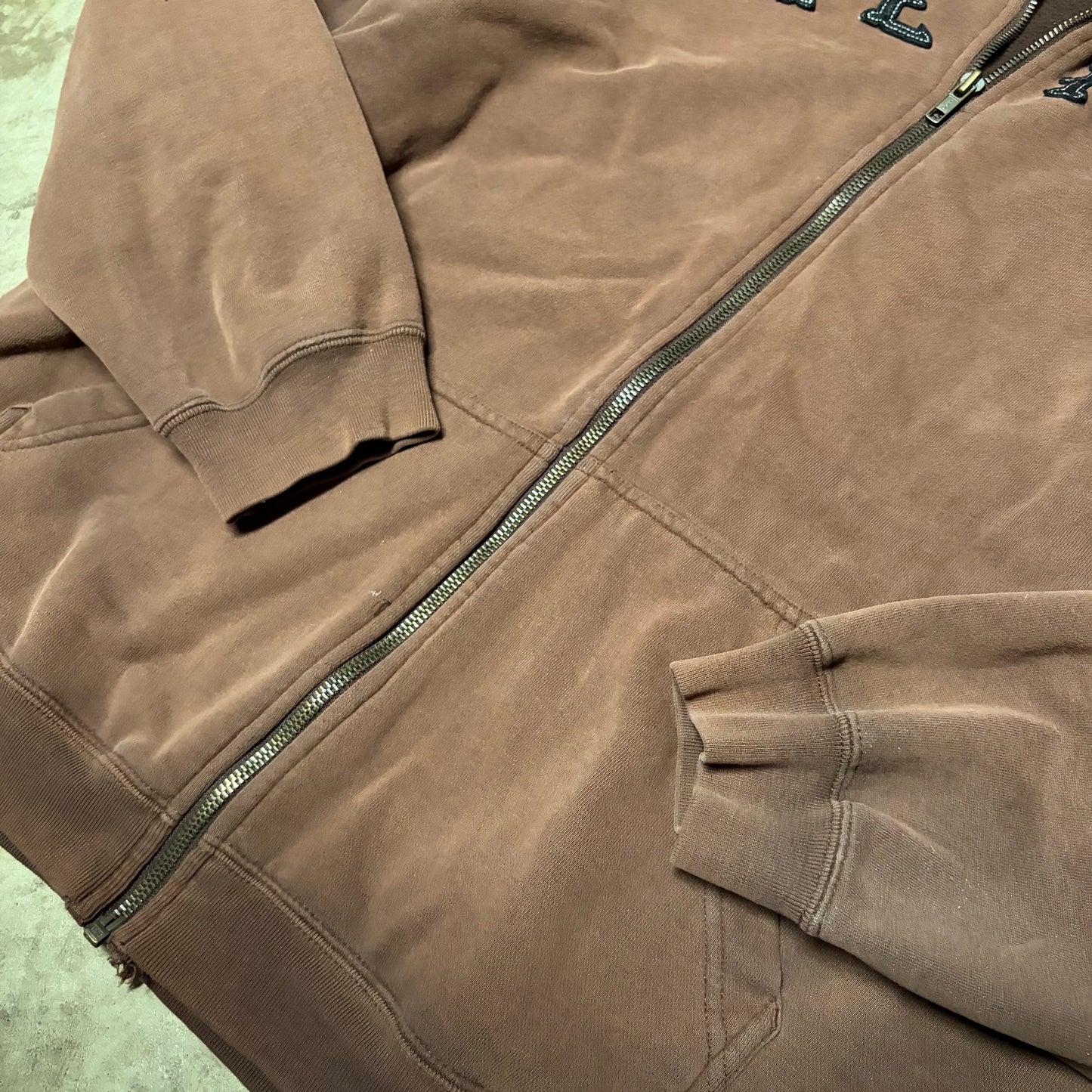 (M) Split hoodie