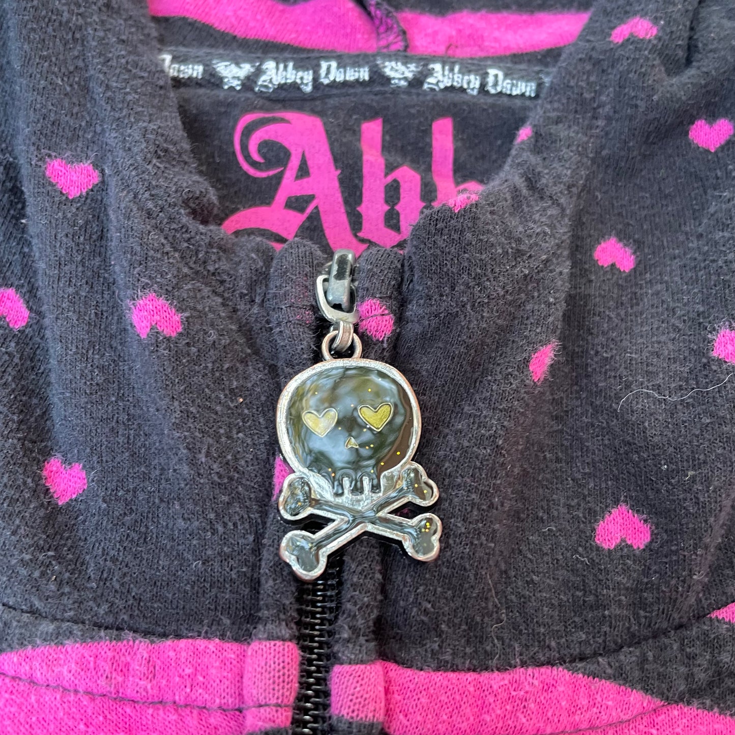 (L) Abbey Dawn pink striped sleeveless hoodie vest