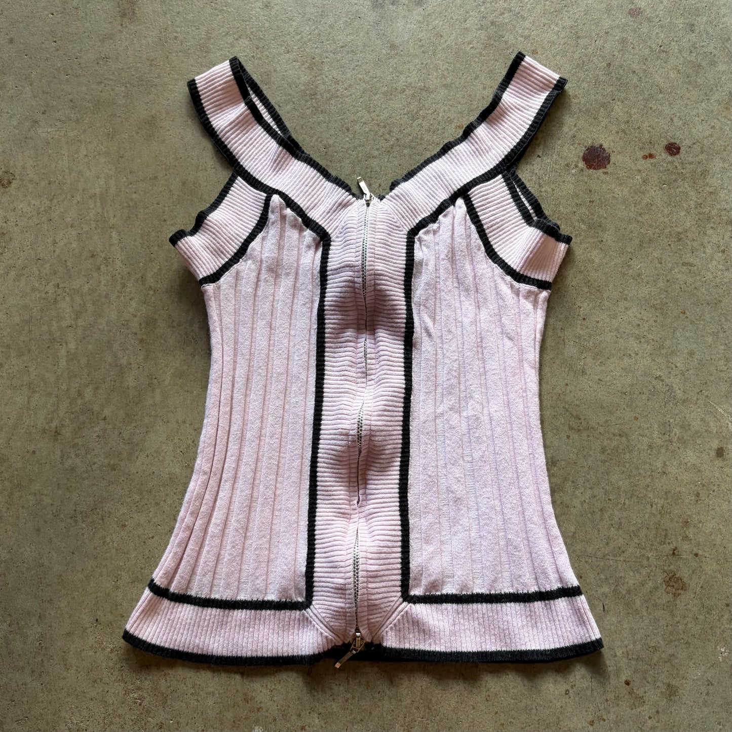 (M) chesley top