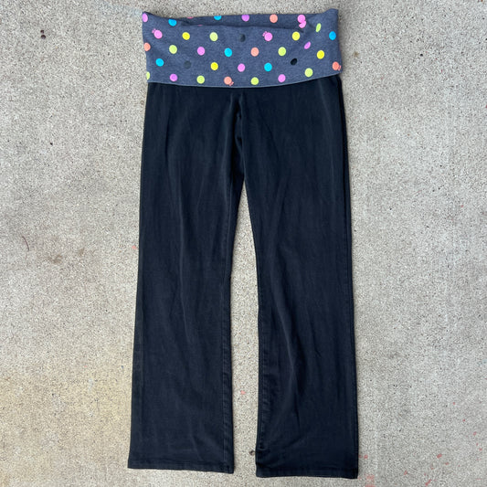 (M) Victoria’s Secret pink polka dot yoga pants