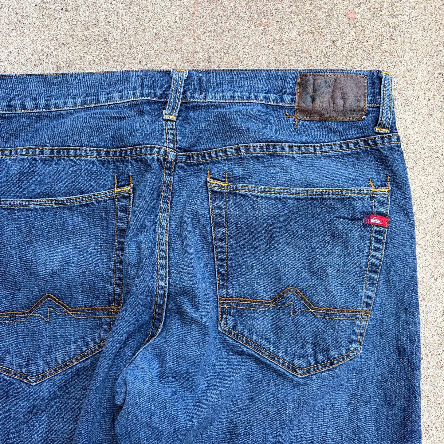 (36) Quiksilver denim jeans