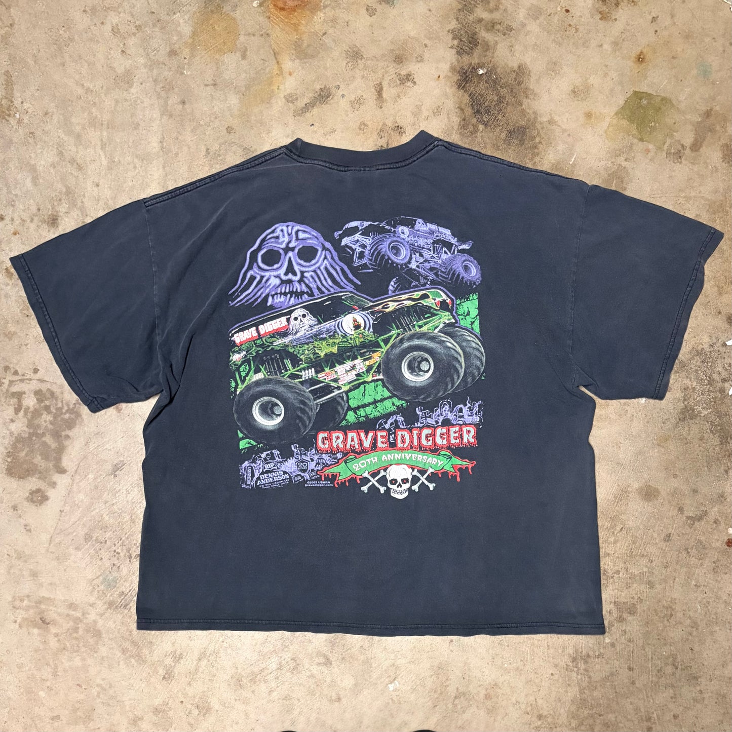 (XXL) 2002 Grave Digger Monster Truck tee