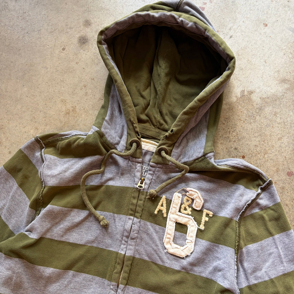 (M) Abercrombie & fitch olive green striped zip-up