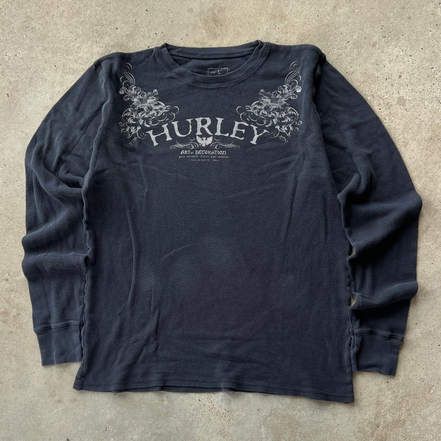 (L) Hurley longsleeve