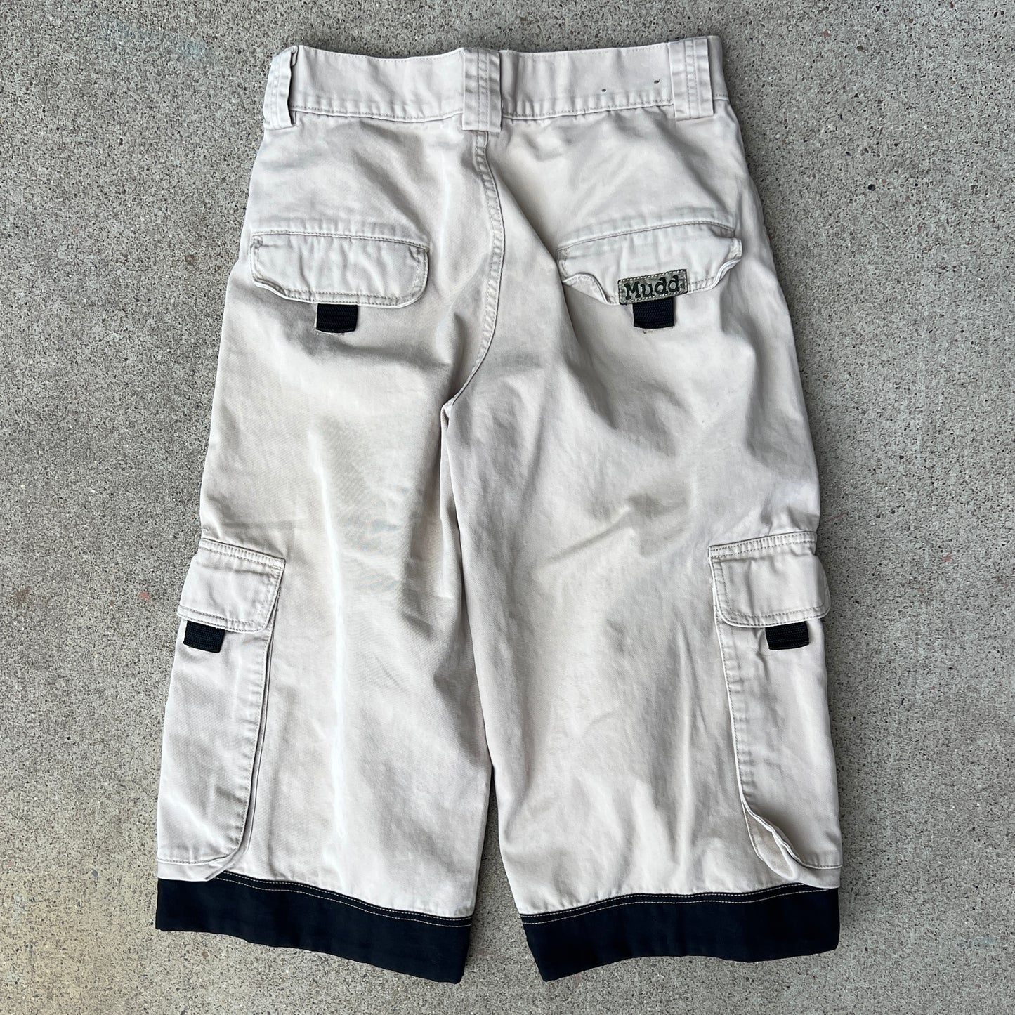 (28) mudd long jorts